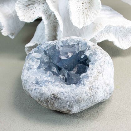 Coelestine natural stone druse no. 002