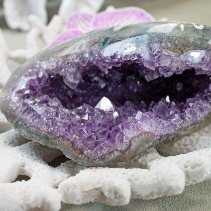 Amethyst natural stone geode No. 003