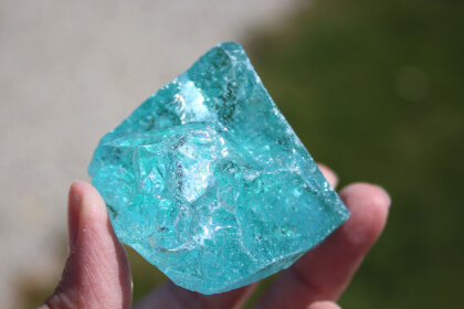 Sea Foam Healing Andara Crystal glass turquoise with bubbles 116 gr