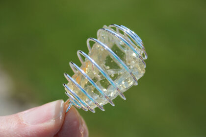 Andara Crystal Crystal pendant champagne with inclusions 11,30g 